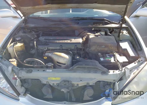 2005 Toyota Camry Le z USA, uszkodzony, nr VIN 4T1BE30K05U559024